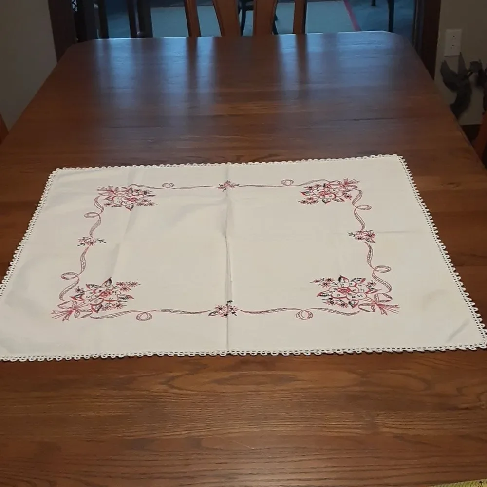 3 pc vtg embroidered 28